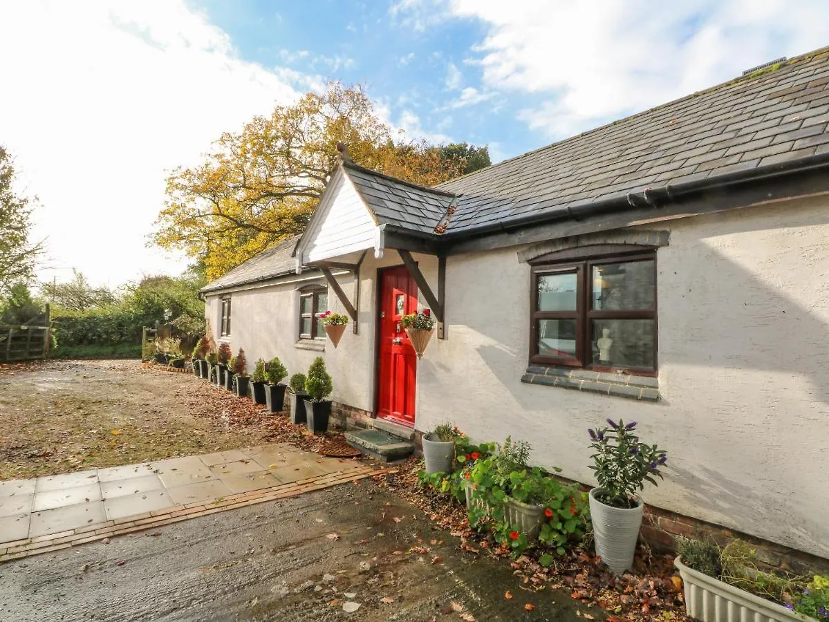 펜션 몰드 Burnt Oak Stables 빌라 영국