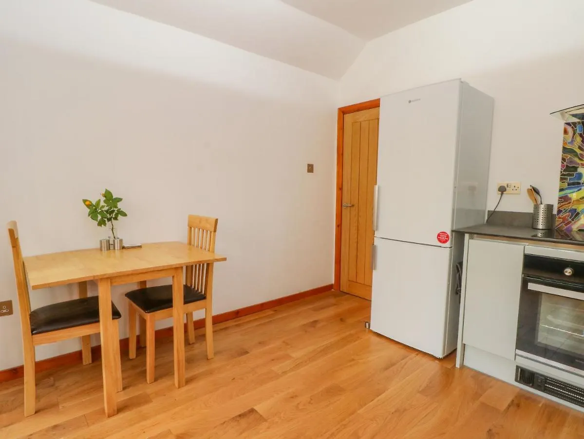 펜션 몰드 Burnt Oak Stables 빌라