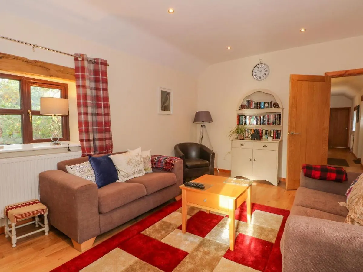 Ferienhaus Villa Burnt Oak Stables Mold